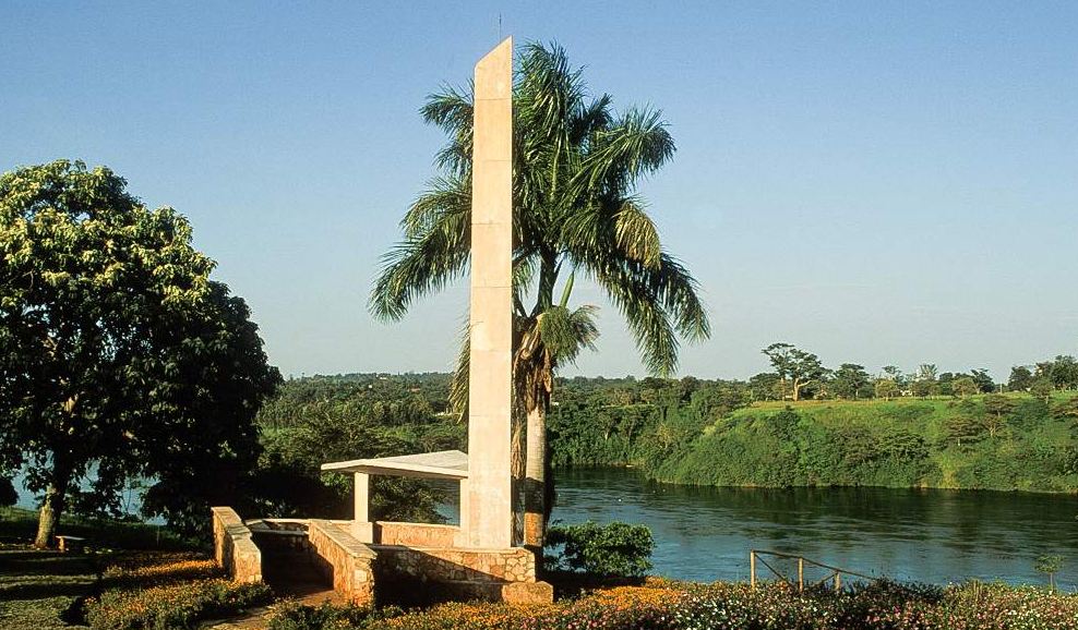 WHITE WATER RAFTING ON THE NILE RIVER